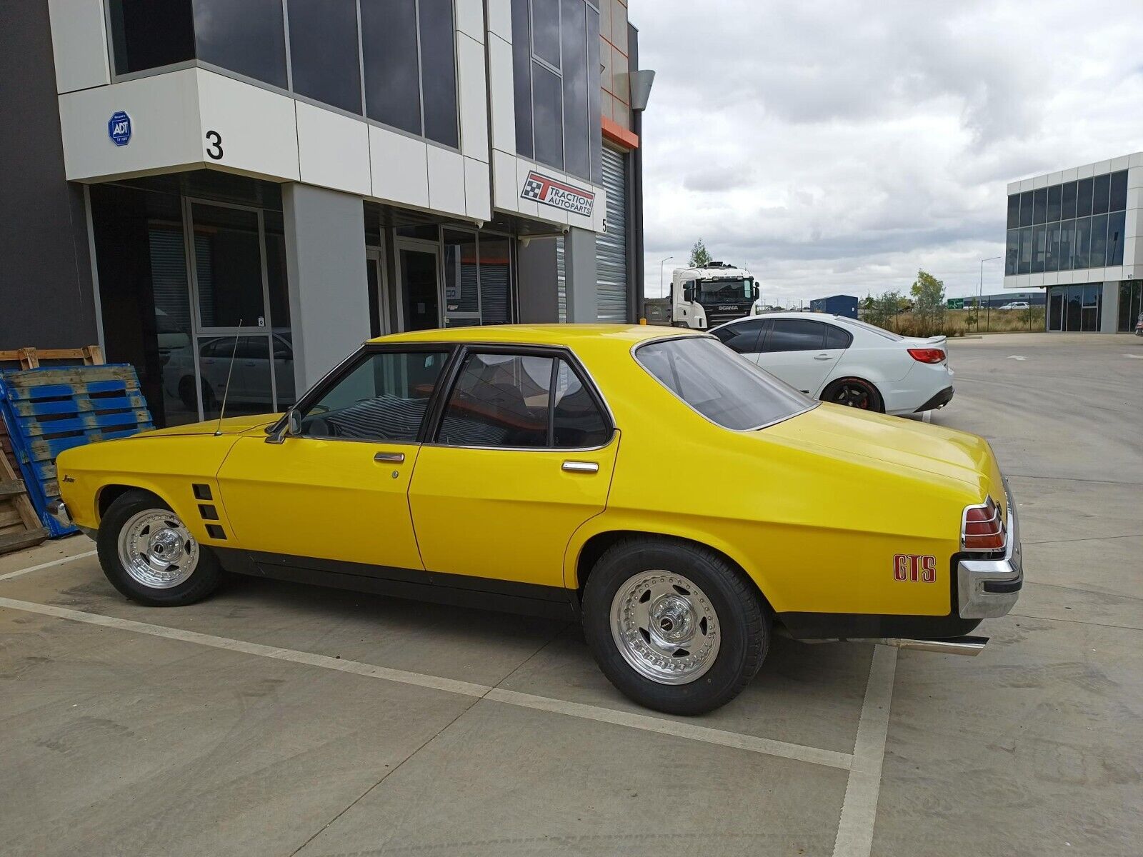 5599145